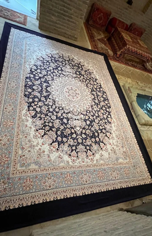 کاور فرش و روفرشی کشدار‌ طرح زیبای اصیل تبریز رنگ سورمه ای سرمه ای کد Rh1701 (با فیلم زنده)