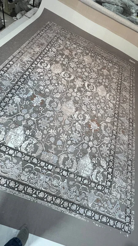 کاور فرش و روفرشی کشدار رنگ زمینه طوسی طرح جدید کد 1571 (با فیلم)