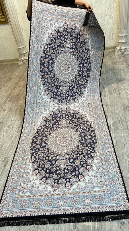 فرشینه استپ دار ۳ لایه ریشه دار (فرش لایت) کیفیت عالی طرح سنتی فوق العاده زیبا رنگ سرمه ای ترکیب کرم و آبی کد fh1701 (با فیلم)